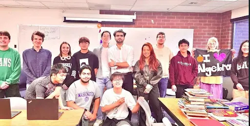 House of Wisdom tutors and students together